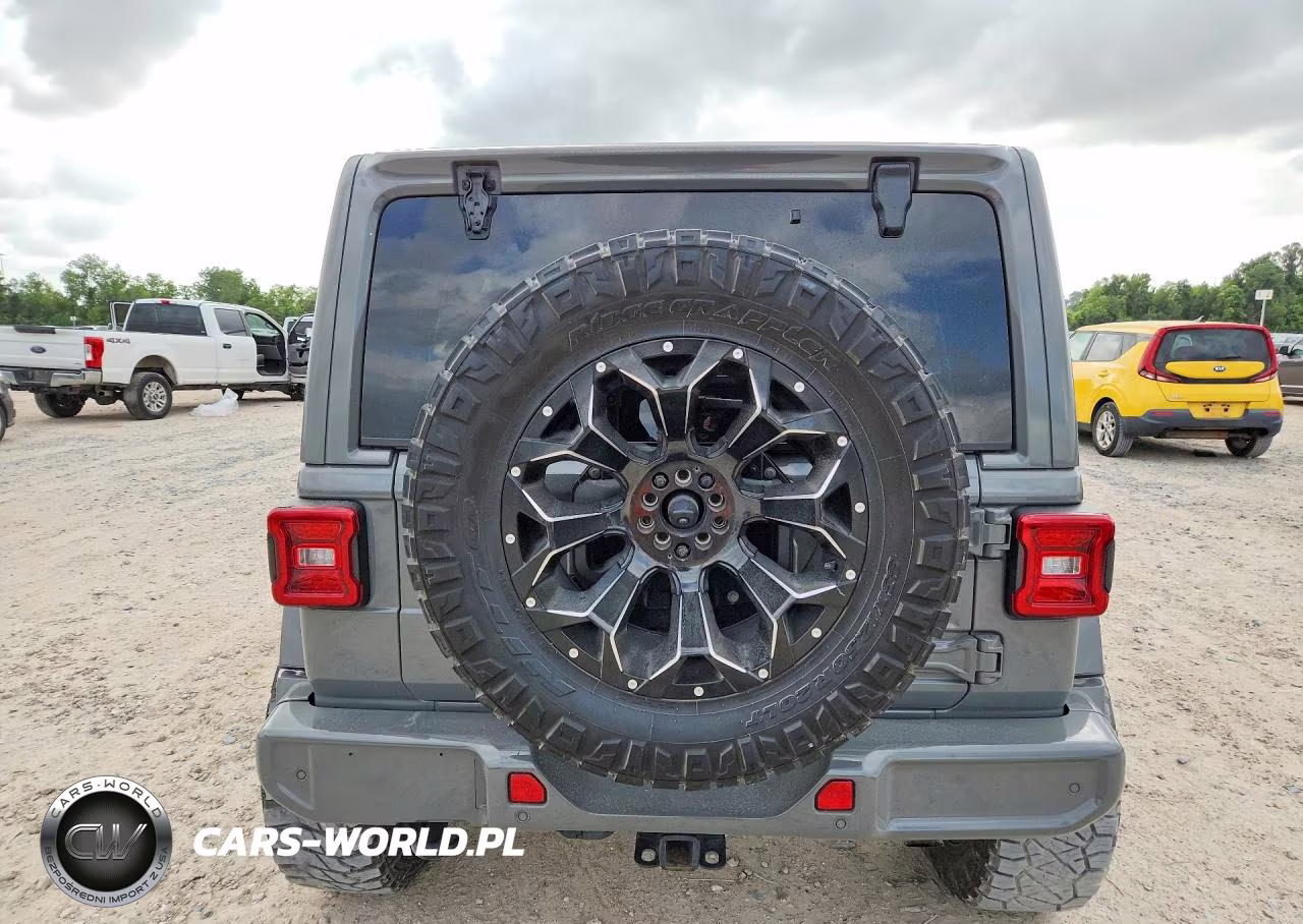 2021 Jeep Wrangler Unlimited Sahara VIN:1C4HJXEN6MW836802 - 6
