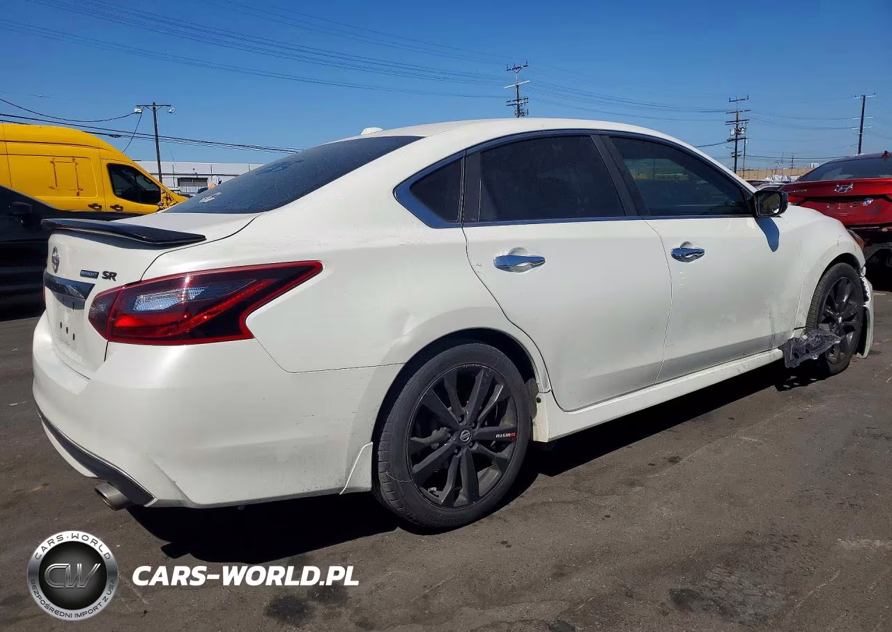 2018 Nissan Altima 2.5 S VIN:1N4AL3AP1JC289212 - 3