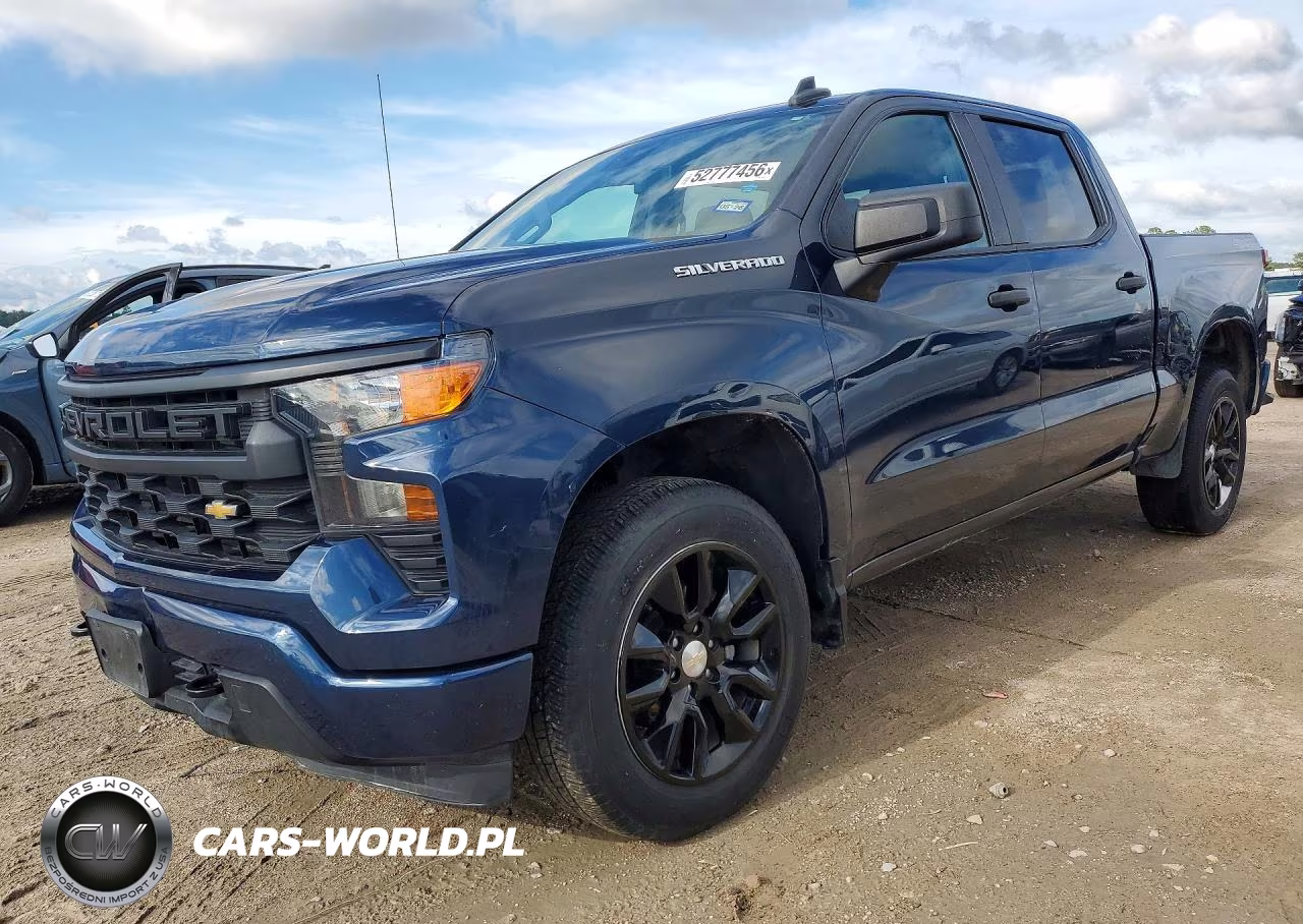 2022 Chevrolet Silverado K1500 Custom