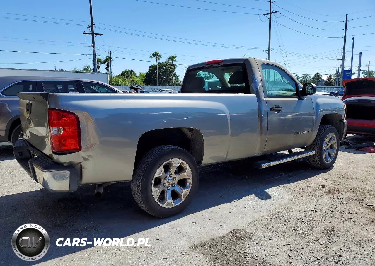 2007 Chevrolet Silverado C1500 Classic VIN:1GCEC14X17Z639584 - 3