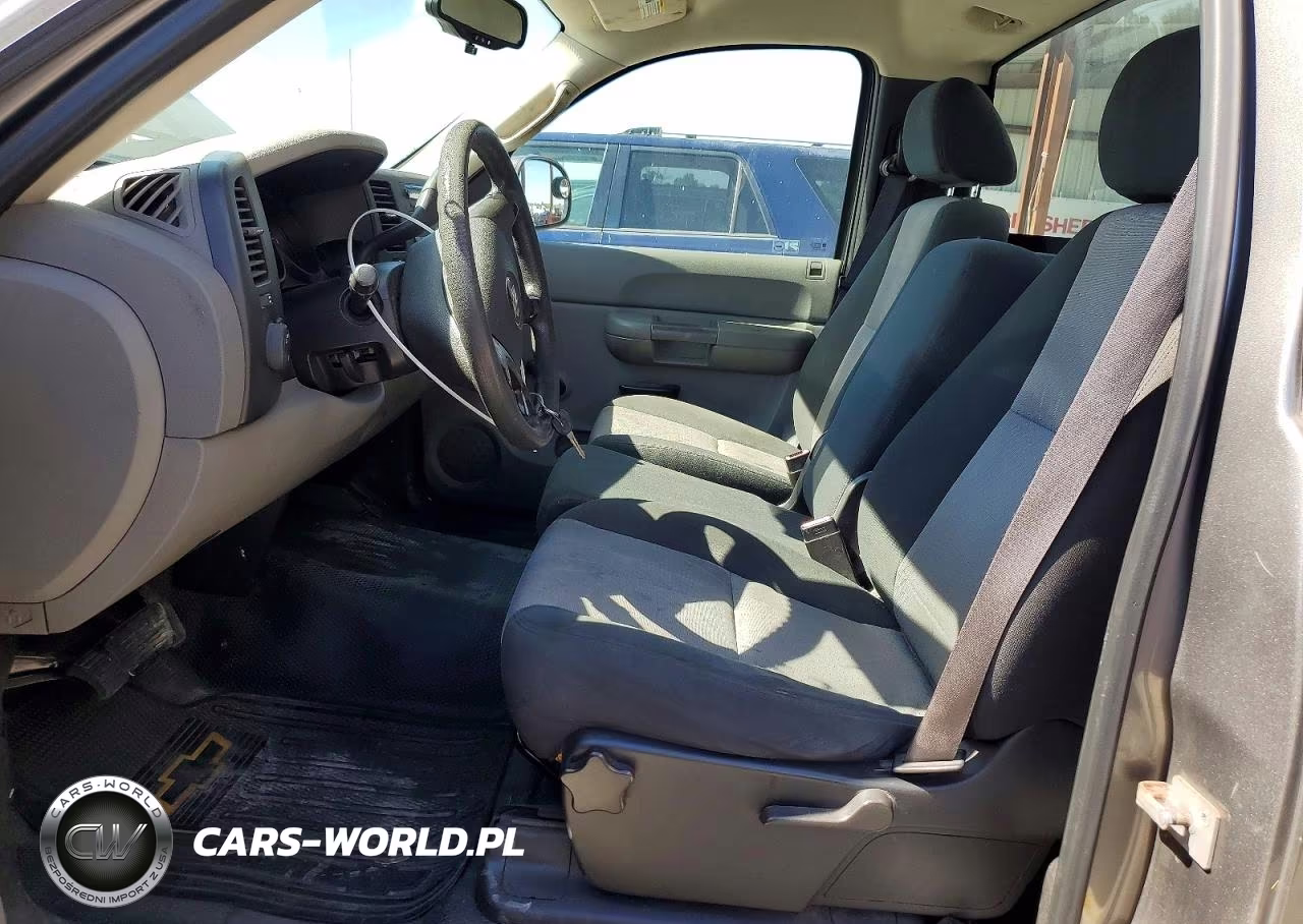 2007 Chevrolet Silverado C1500 Classic VIN:1GCEC14X17Z639584 - 7