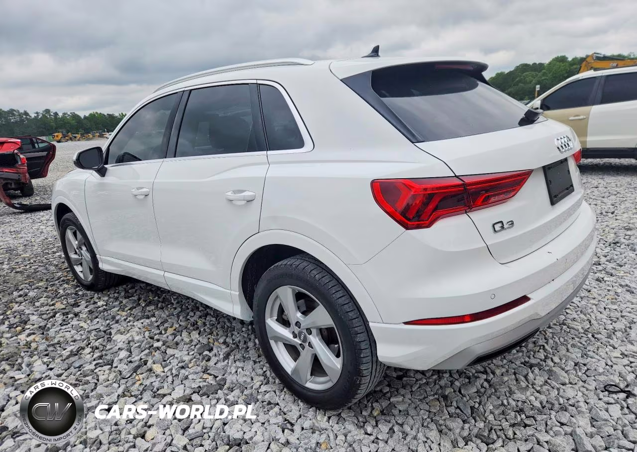 2020 Audi Q3 Premium VIN:WA1AECF33L1077141 - 2