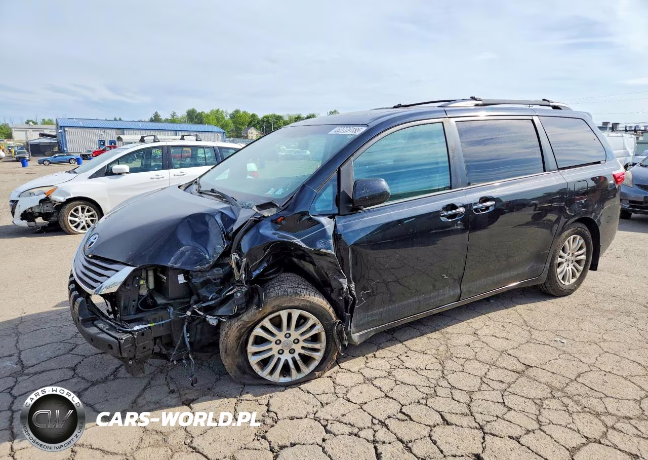 2017 Toyota Sienna Xle 8-Passenger