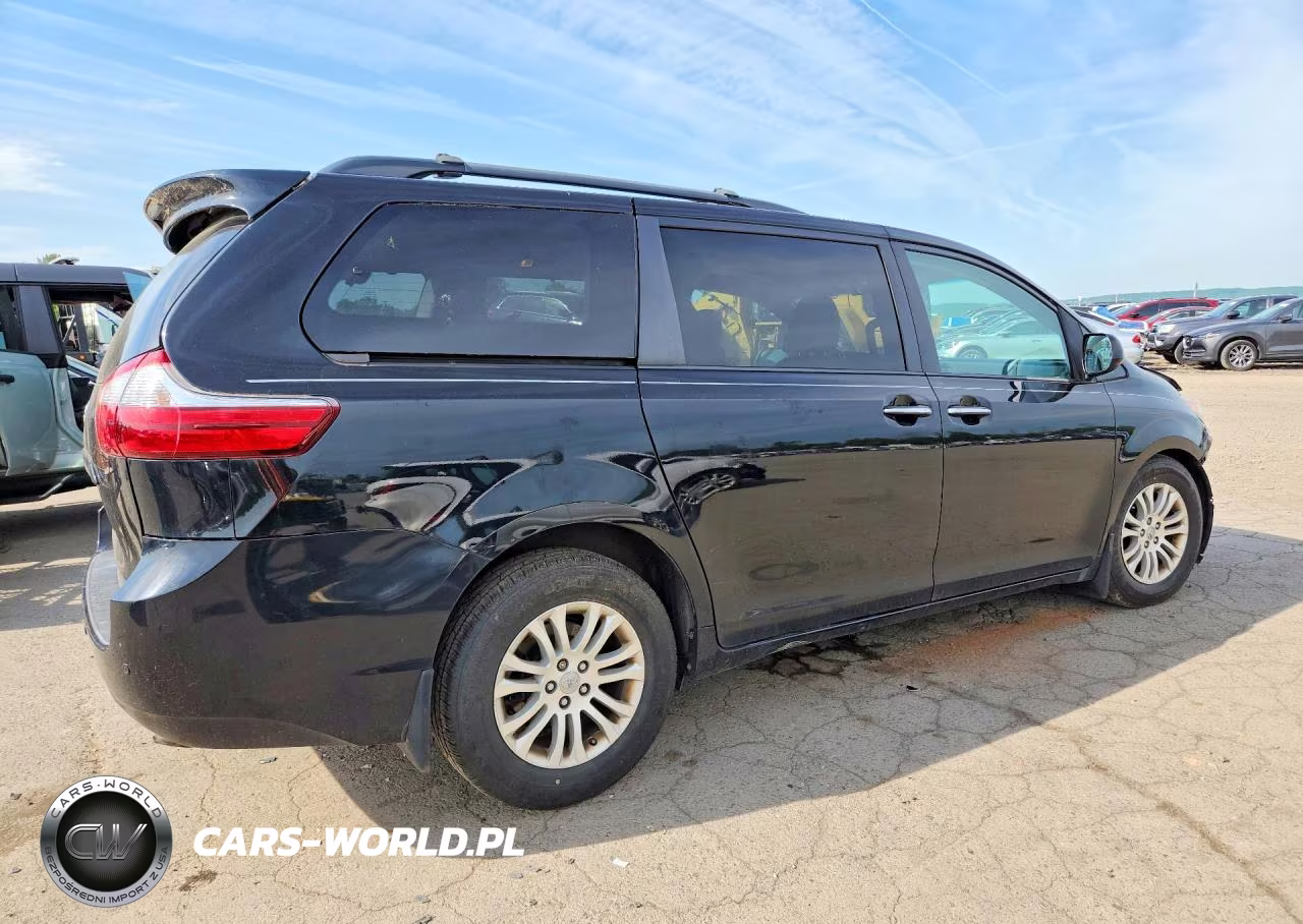 2017 Toyota Sienna Xle 8-Passenger VIN:5TDYZ3DCXHS778474 - 3