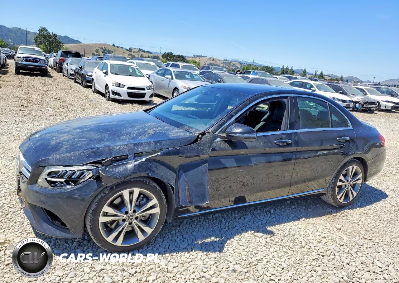 2019 Mercedes-Benz C 300