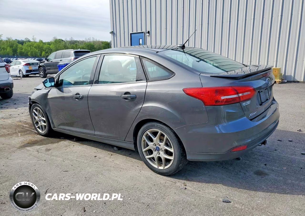 2015 Ford Focus Se VIN:1FADP3F23FL338402 - 2