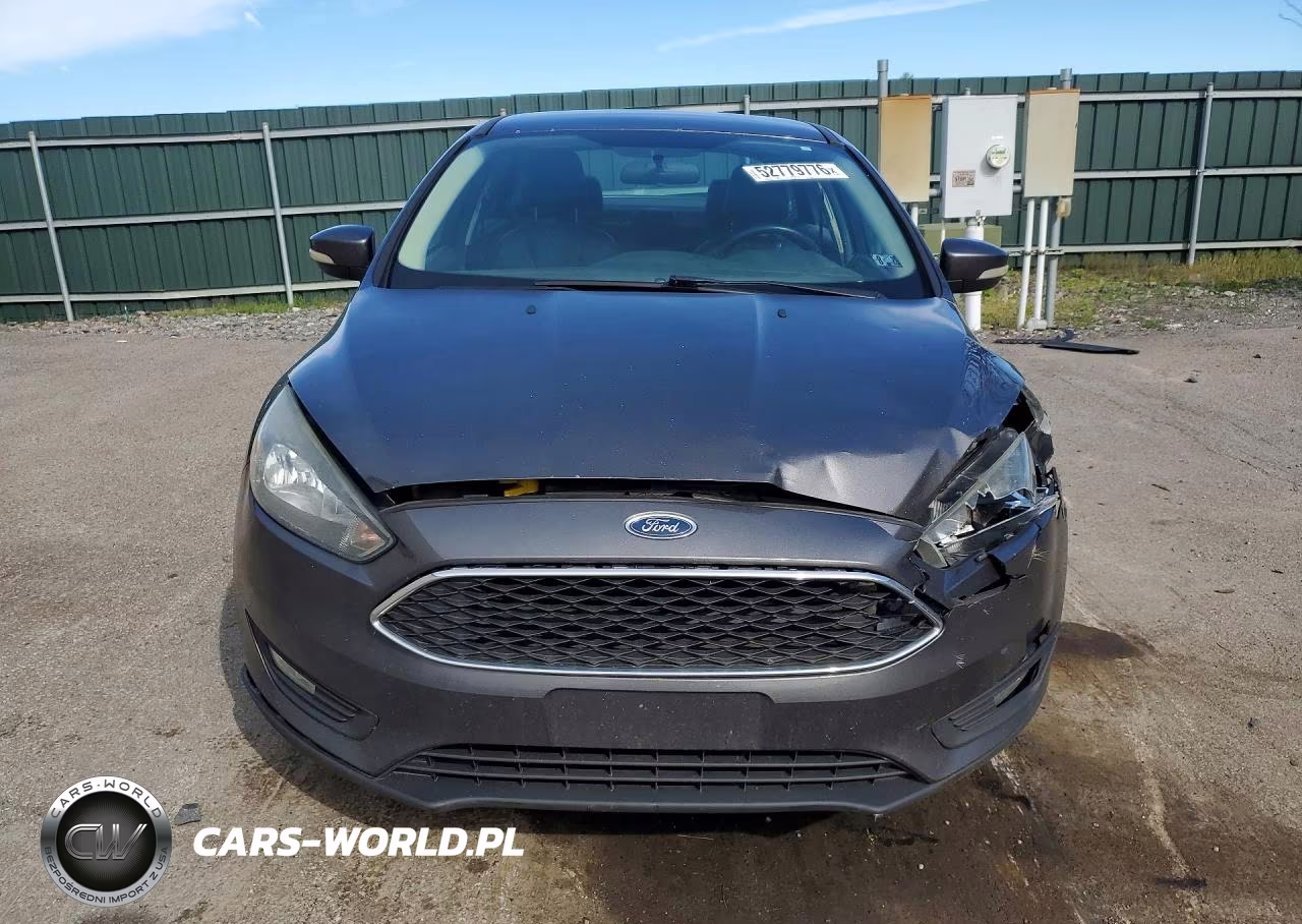 2015 Ford Focus Se VIN:1FADP3F23FL338402 - 5