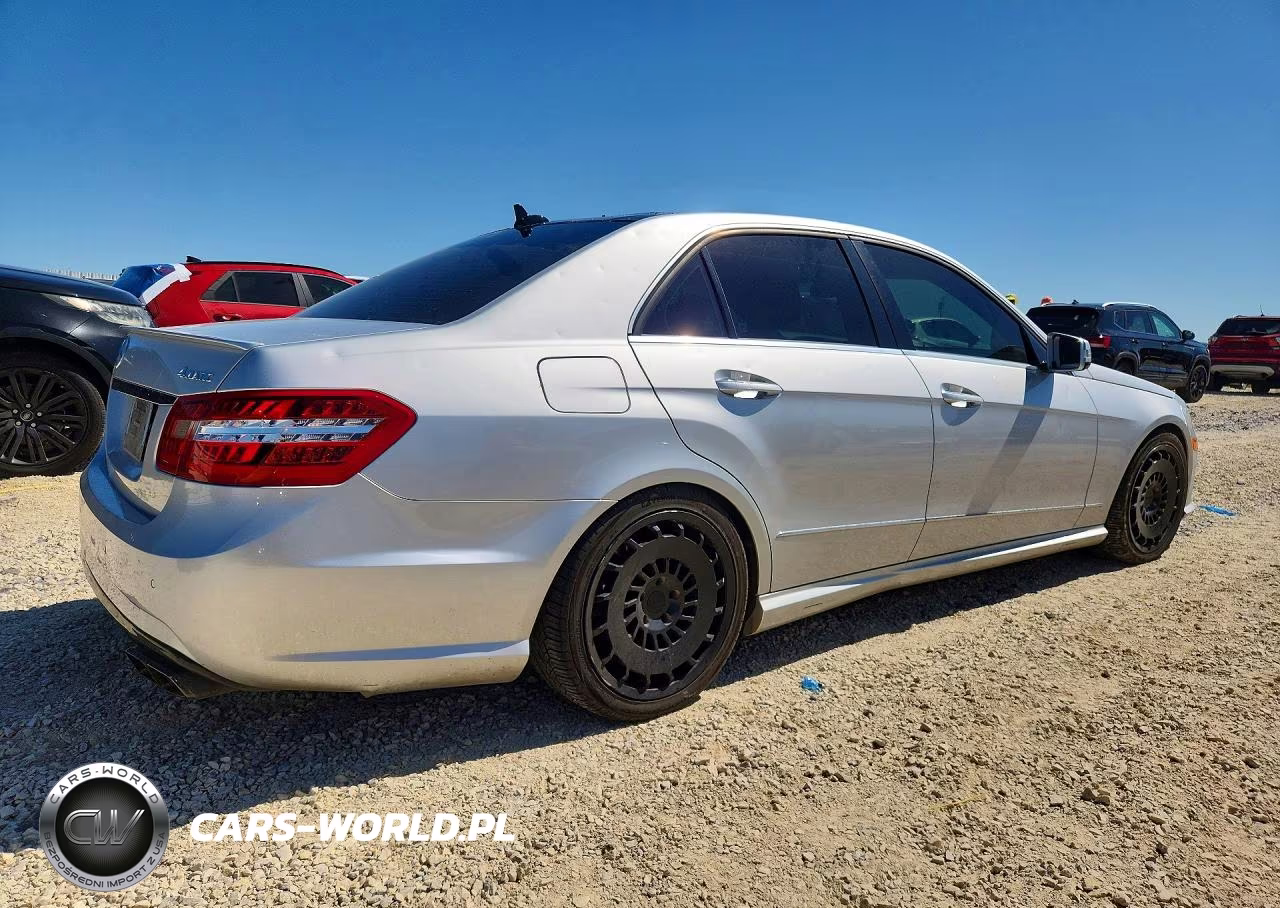 2011 Mercedes-Benz E 550 4Matic VIN:WDDHF9AB6BA424596 - 3