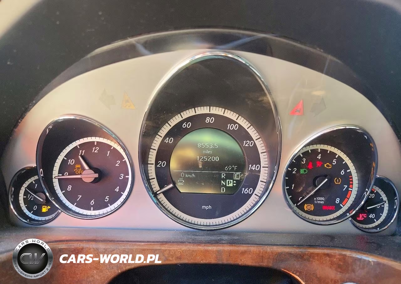 2011 Mercedes-Benz E 550 4Matic VIN:WDDHF9AB6BA424596 - 9