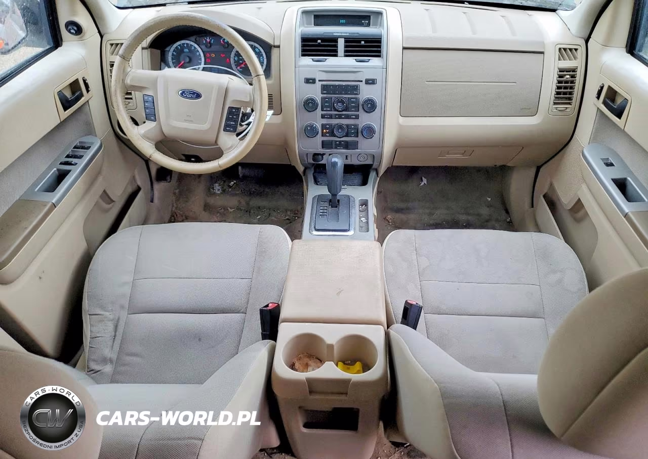 2010 Ford Escape Xlt VIN:1FMCU0D70AKC17560 - 8