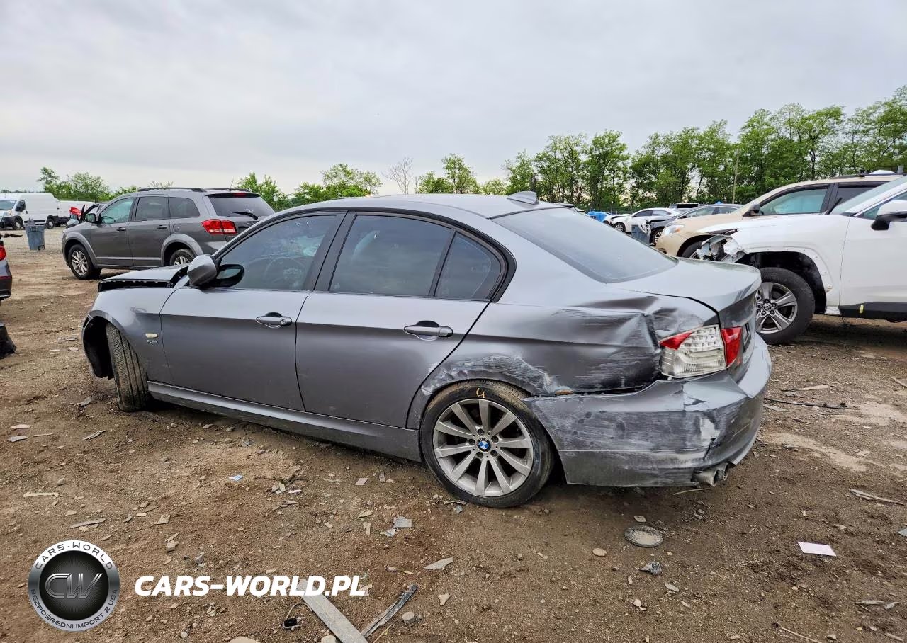 2011 BMW 328 Xi VIN:WBAPK7G54BNN71318 - 2