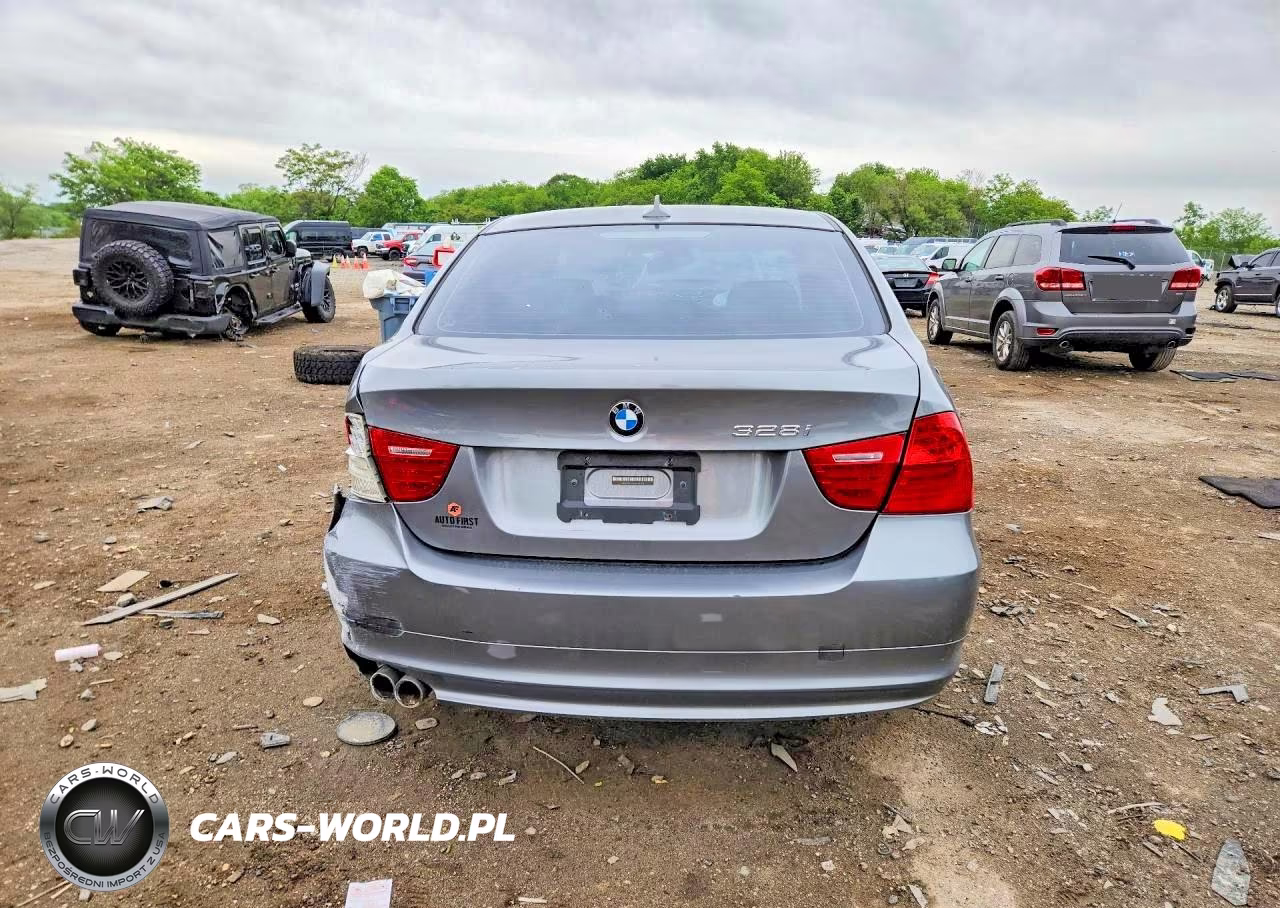 2011 BMW 328 Xi VIN:WBAPK7G54BNN71318 - 6
