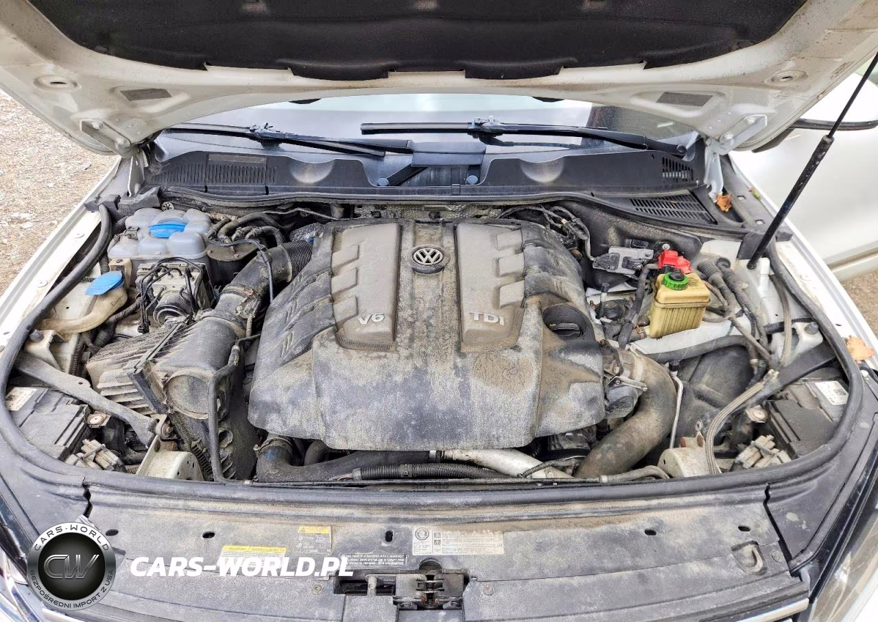 2015 Volkswagen Touareg V6 Tdi VIN:WVGEP9BP2FD003219 - 12