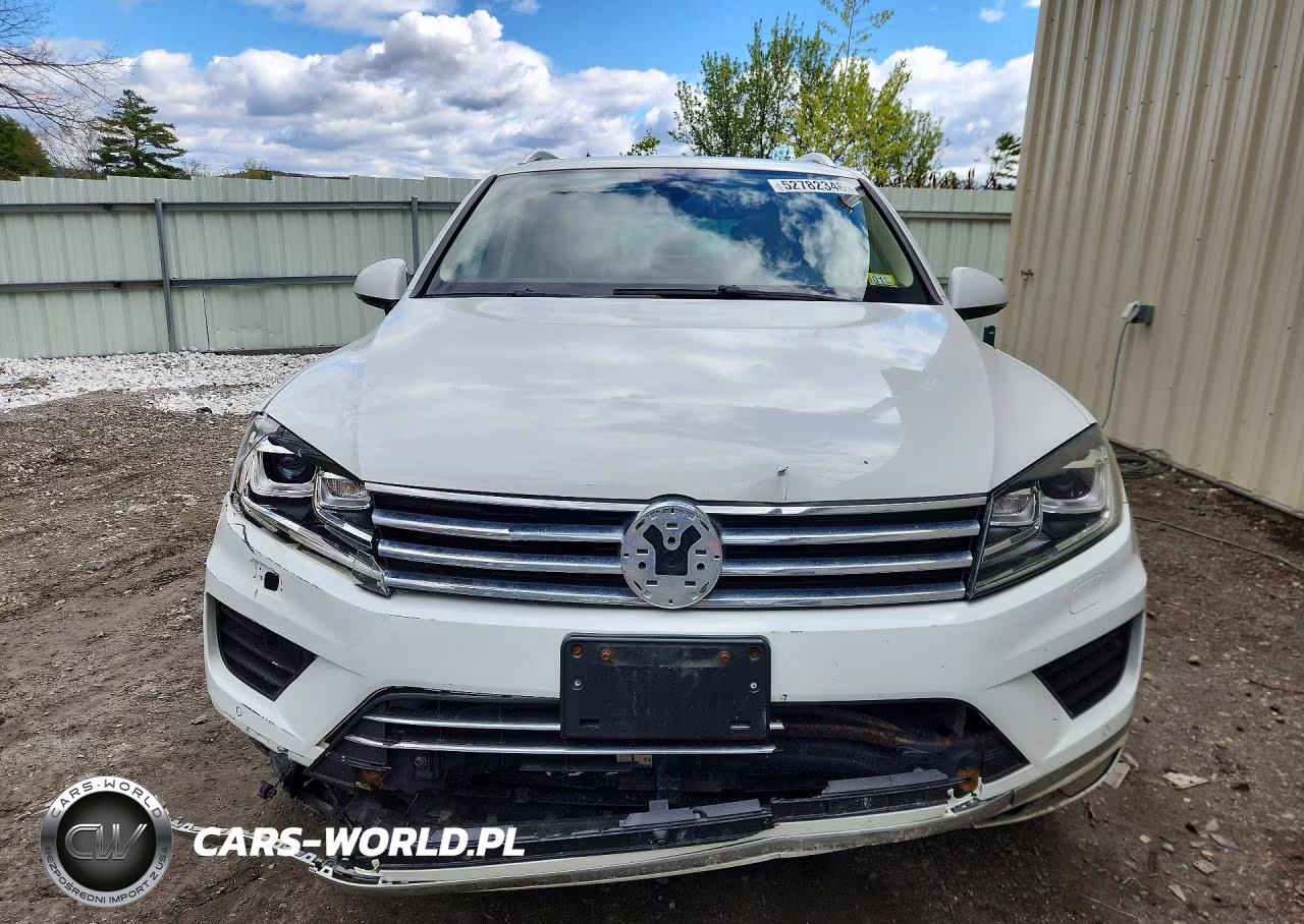 2015 Volkswagen Touareg V6 Tdi VIN:WVGEP9BP2FD003219 - 5