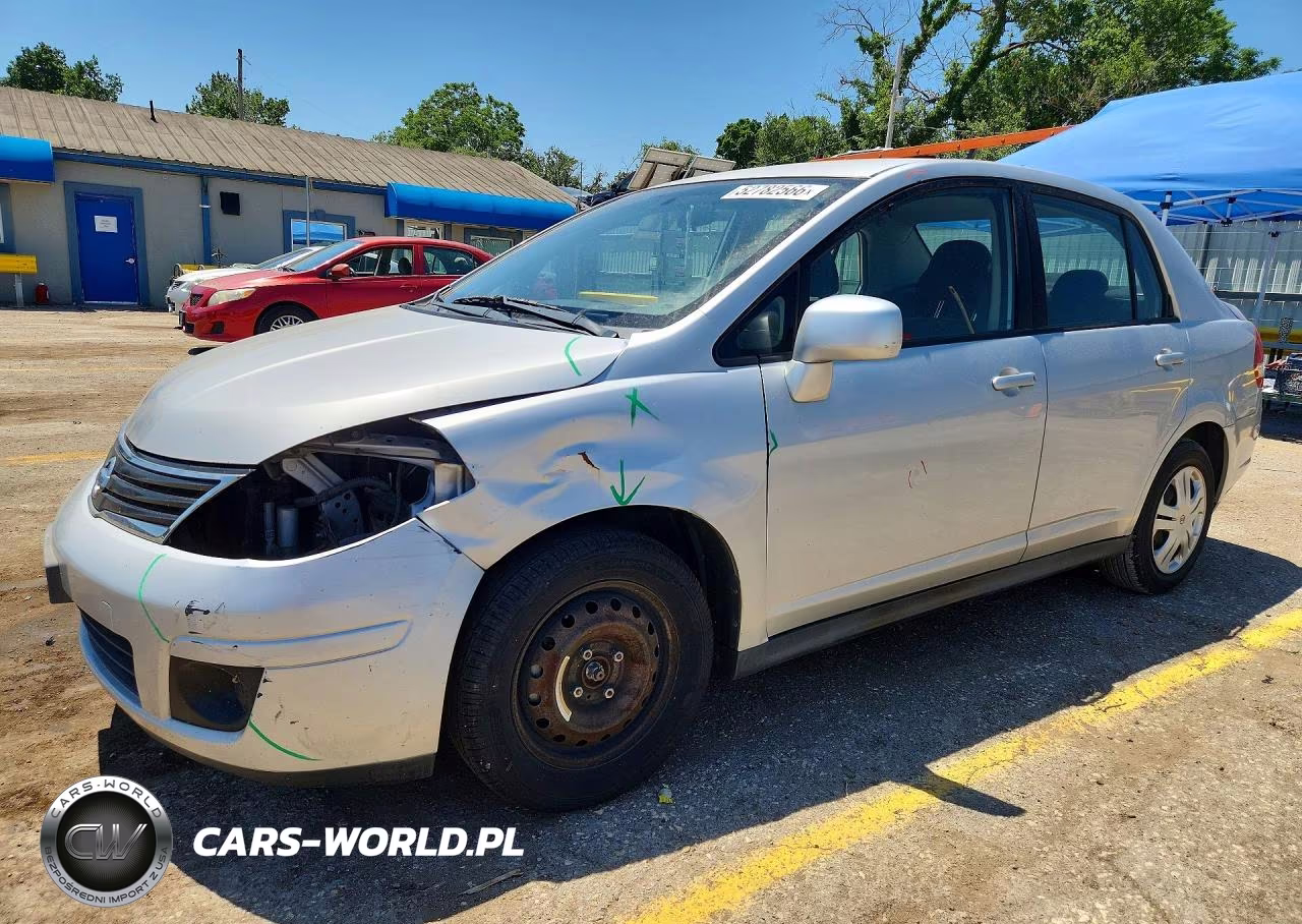 2011 Nissan Versa 1.8 S