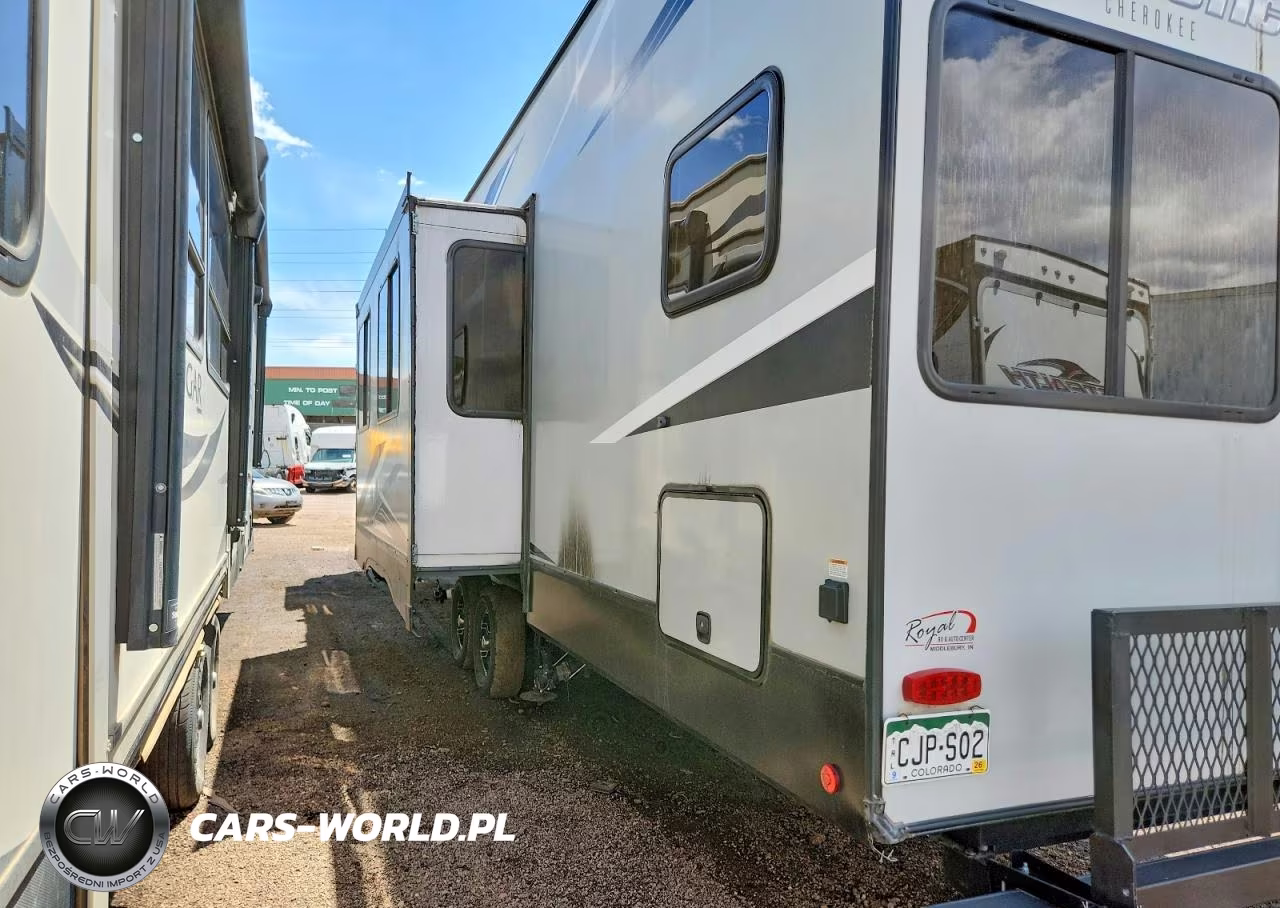 2022 Forest River Cherokee Camper VIN:5ZT3CK3B6N0711267 - 3