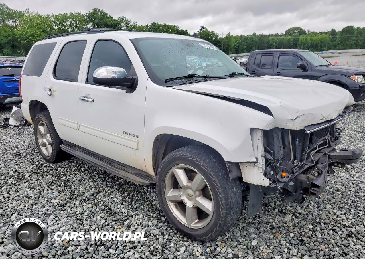 2012 Chevrolet Tahoe C1500 Ls VIN:1GNSCAE04CR327636 - 4