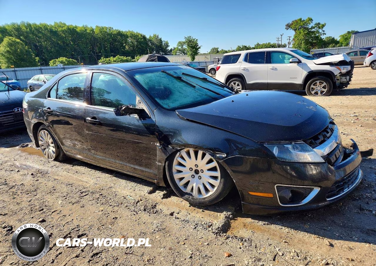 2010 Ford Fusion Hybrid VIN:3FADP0L38AR305112 - 4