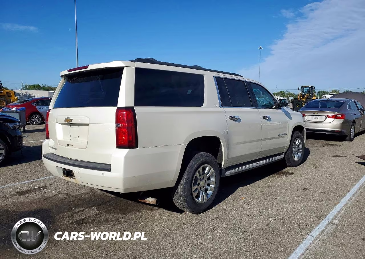 2015 Chevrolet Suburban K1500 Lt VIN:1GNSKJKCXFR571264 - 3