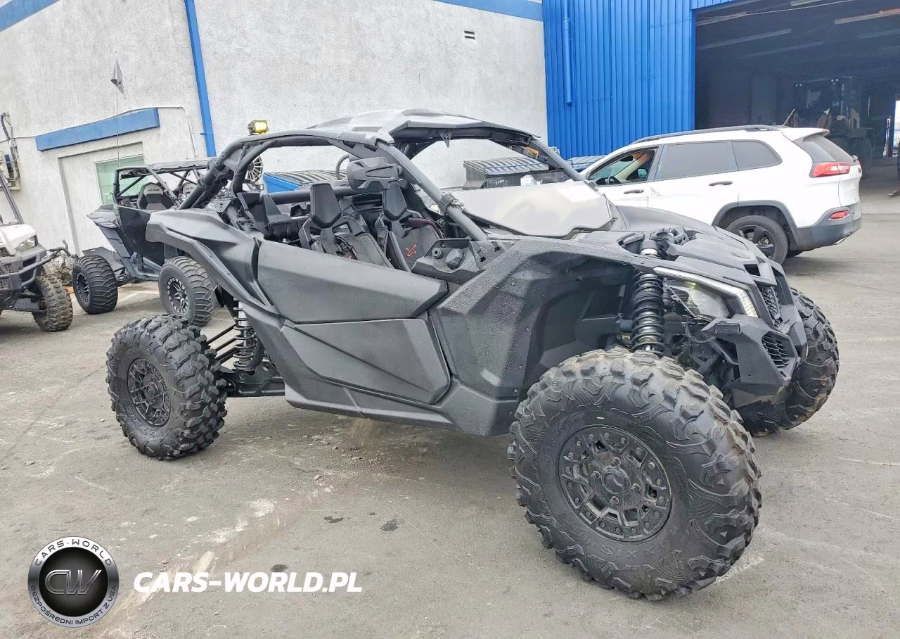 2023 Can-Am Maverick X