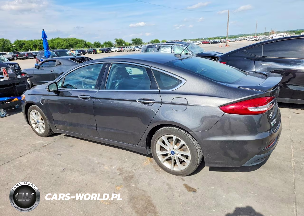 2019 Ford Fusion Titanium VIN:3FA6P0SU9KR157802 - 2