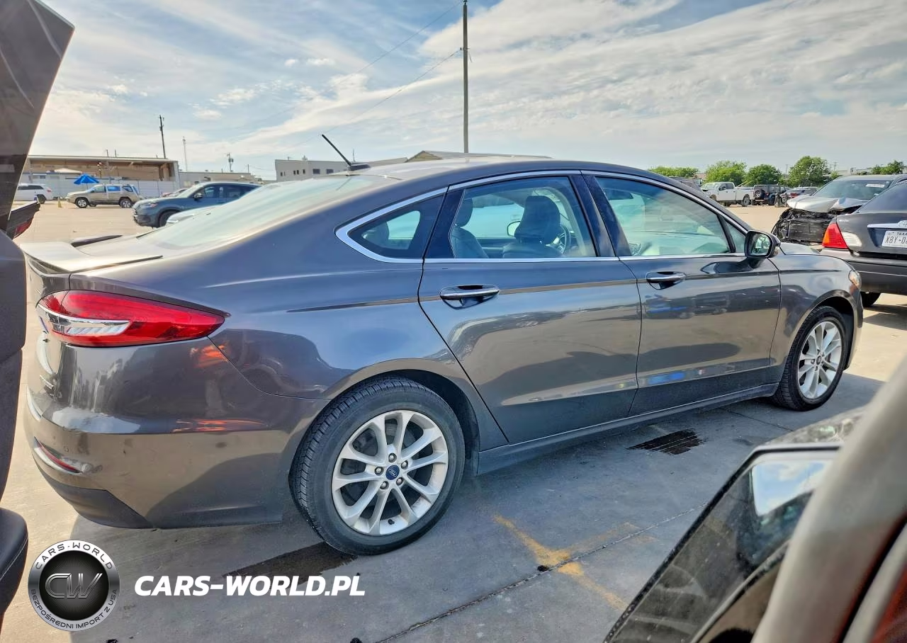 2019 Ford Fusion Titanium VIN:3FA6P0SU9KR157802 - 3