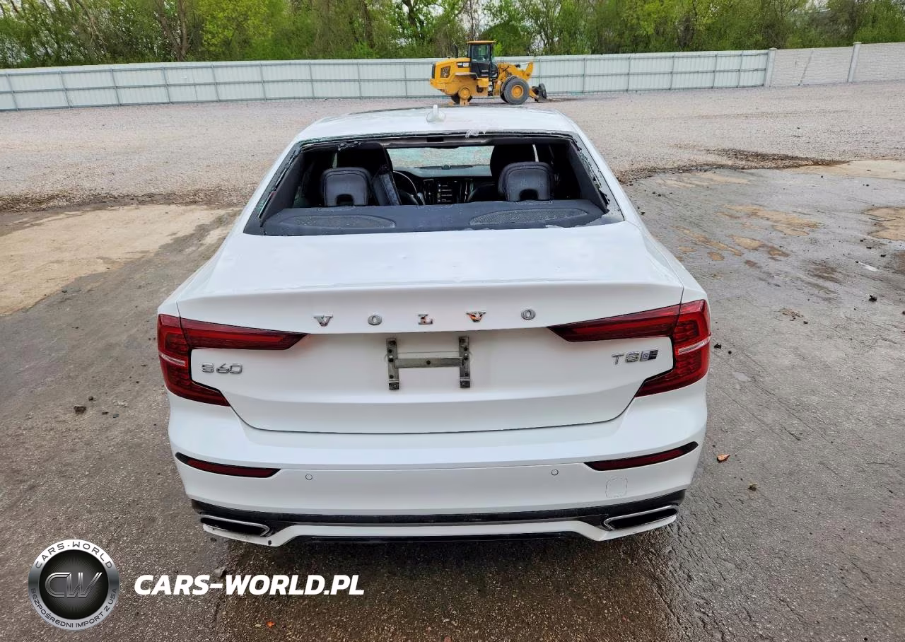 2019 Volvo S60 T8 R-Design VIN:7JRBR0FM2KG014177 - 6