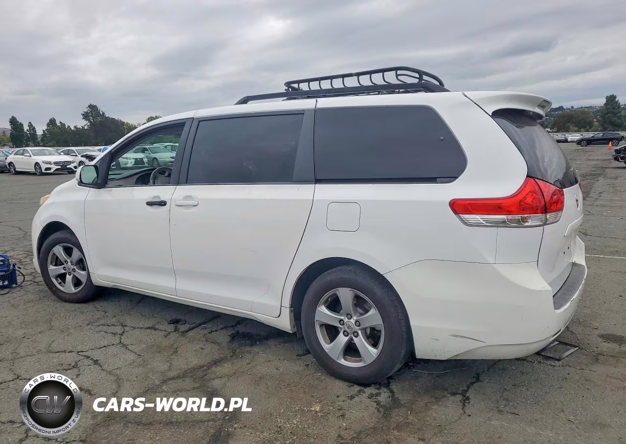 2012 Toyota Sienna Le 8-Passenger VIN:5TDKA3DC2CS015385 - 2