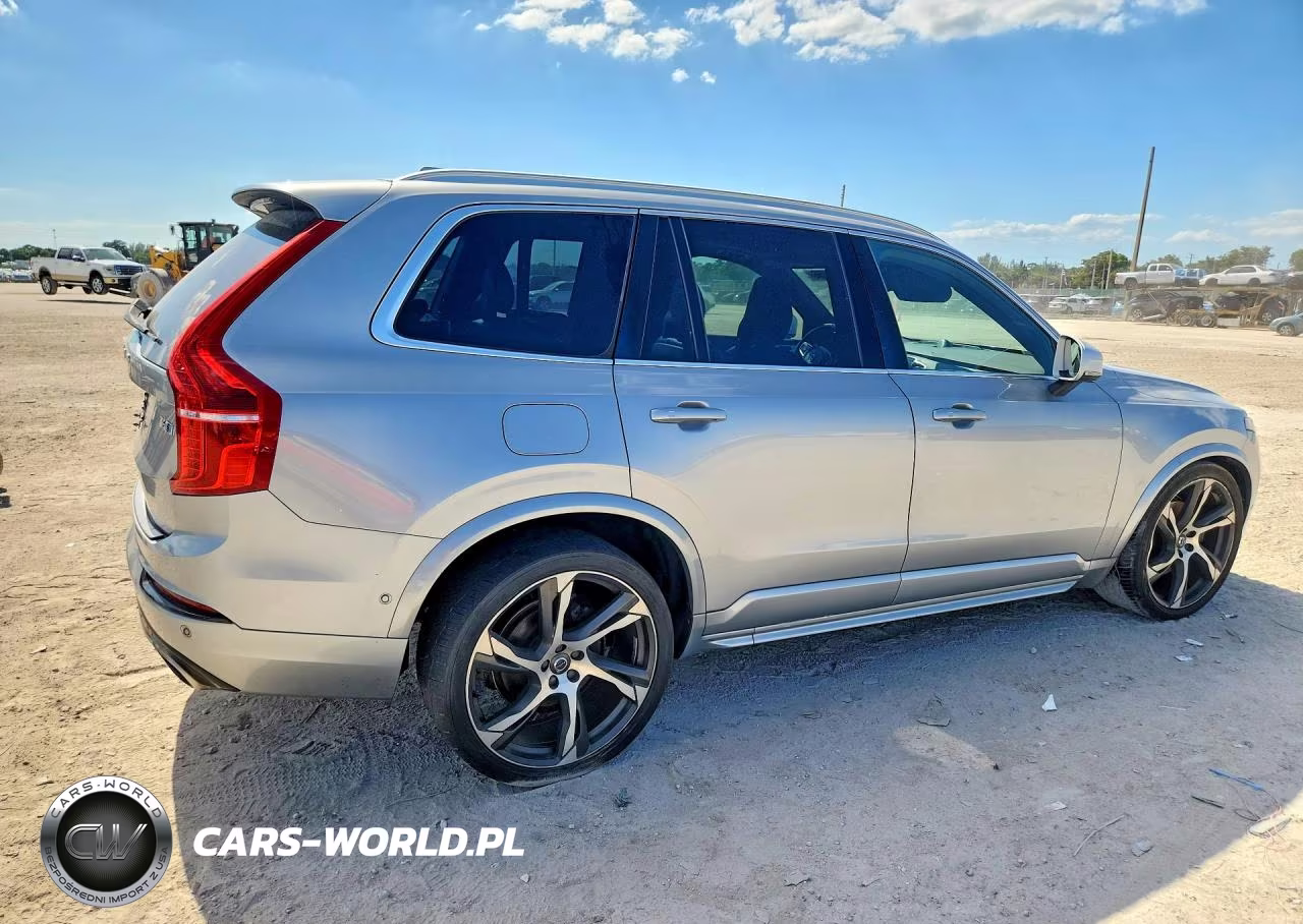 2017 Volvo Xc90 T6 VIN:YV4A22PMXH1169948 - 3
