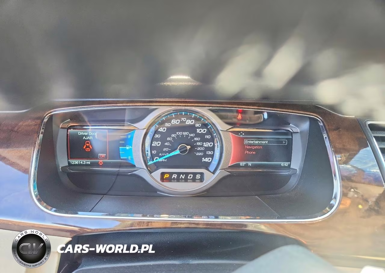 2019 Ford Taurus Limited VIN:1FAHP2F85KG118701 - 9