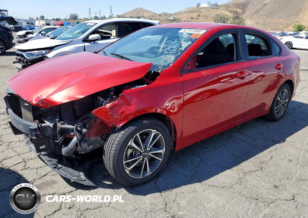 2024 Kia Forte Lxs – zdjęcie 1 z 12