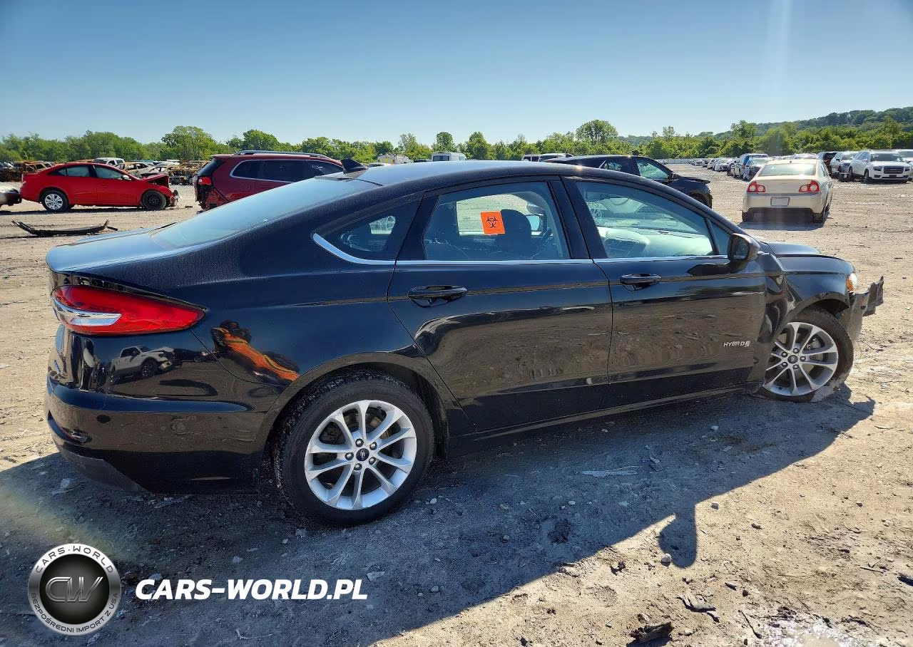 2019 Ford Fusion Se VIN:3FA6P0LU0KR183770 - 3