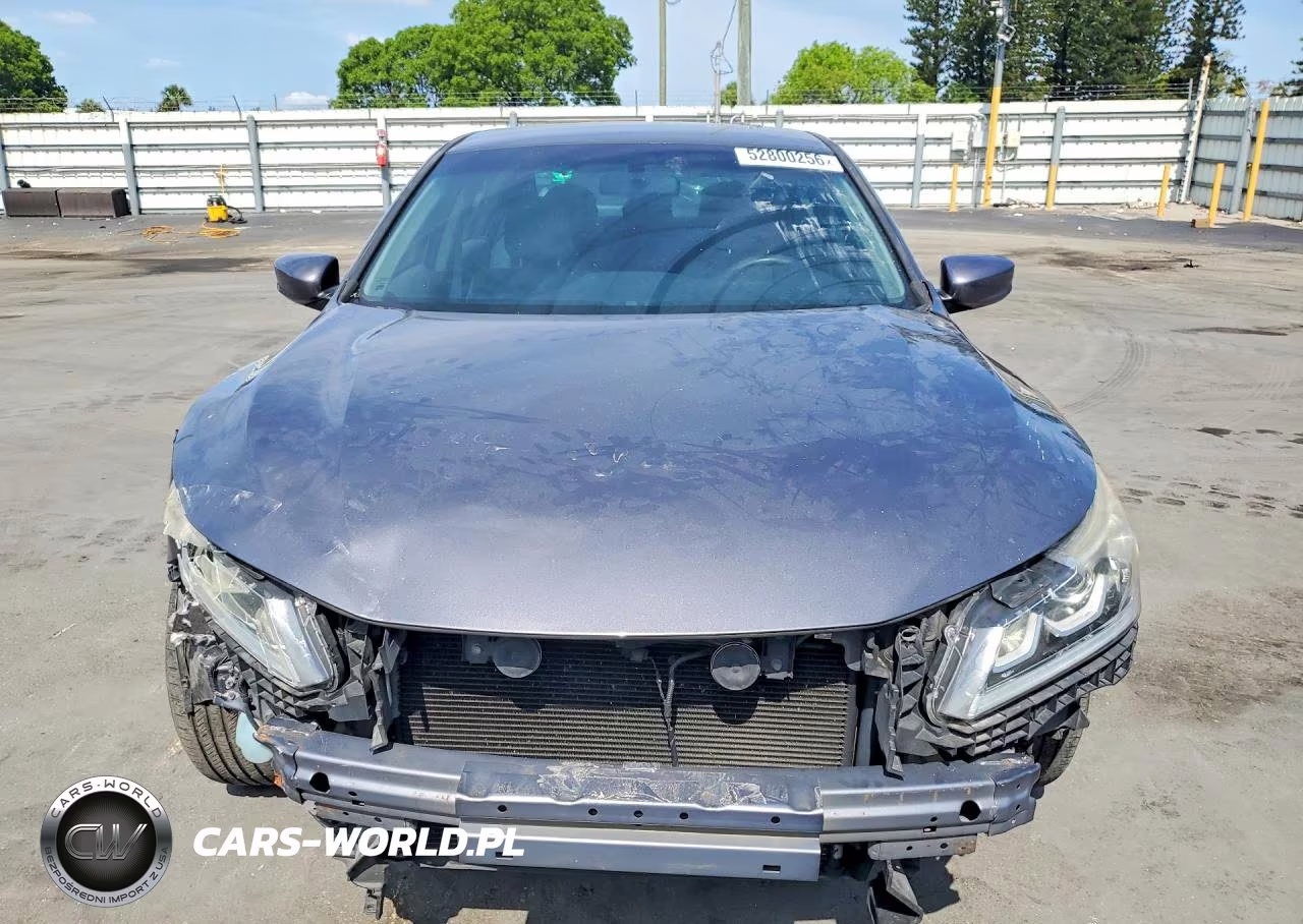 2017 Honda Accord Lx VIN:1HGCR2F31HA134894 - 5