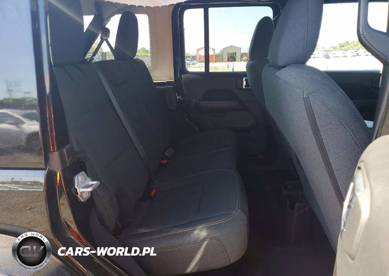 2025 Jeep Wrangler Sahara VIN:1C4PJXENXSW538360 - 10