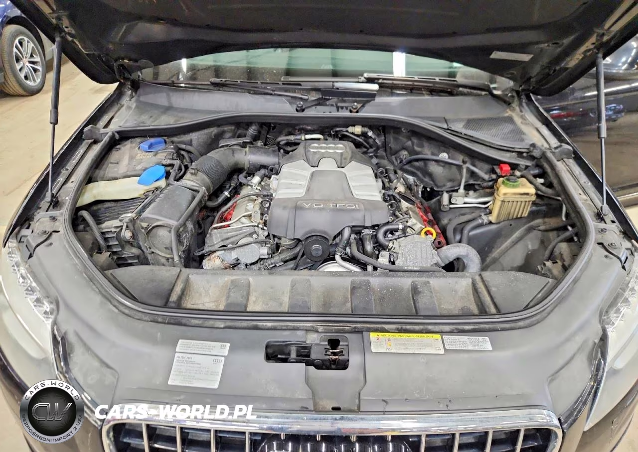 2015 Audi Q7 Premium Plus VIN:WA1LGAFE8FD020011 - 12