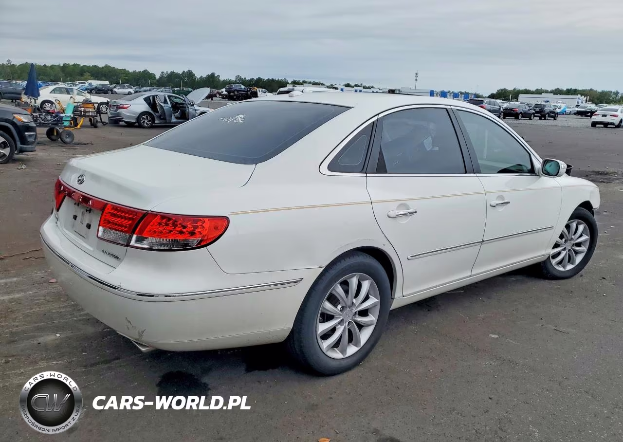 2008 Hyundai Azera Limited VIN:KMHFC46F38A258146 - 3