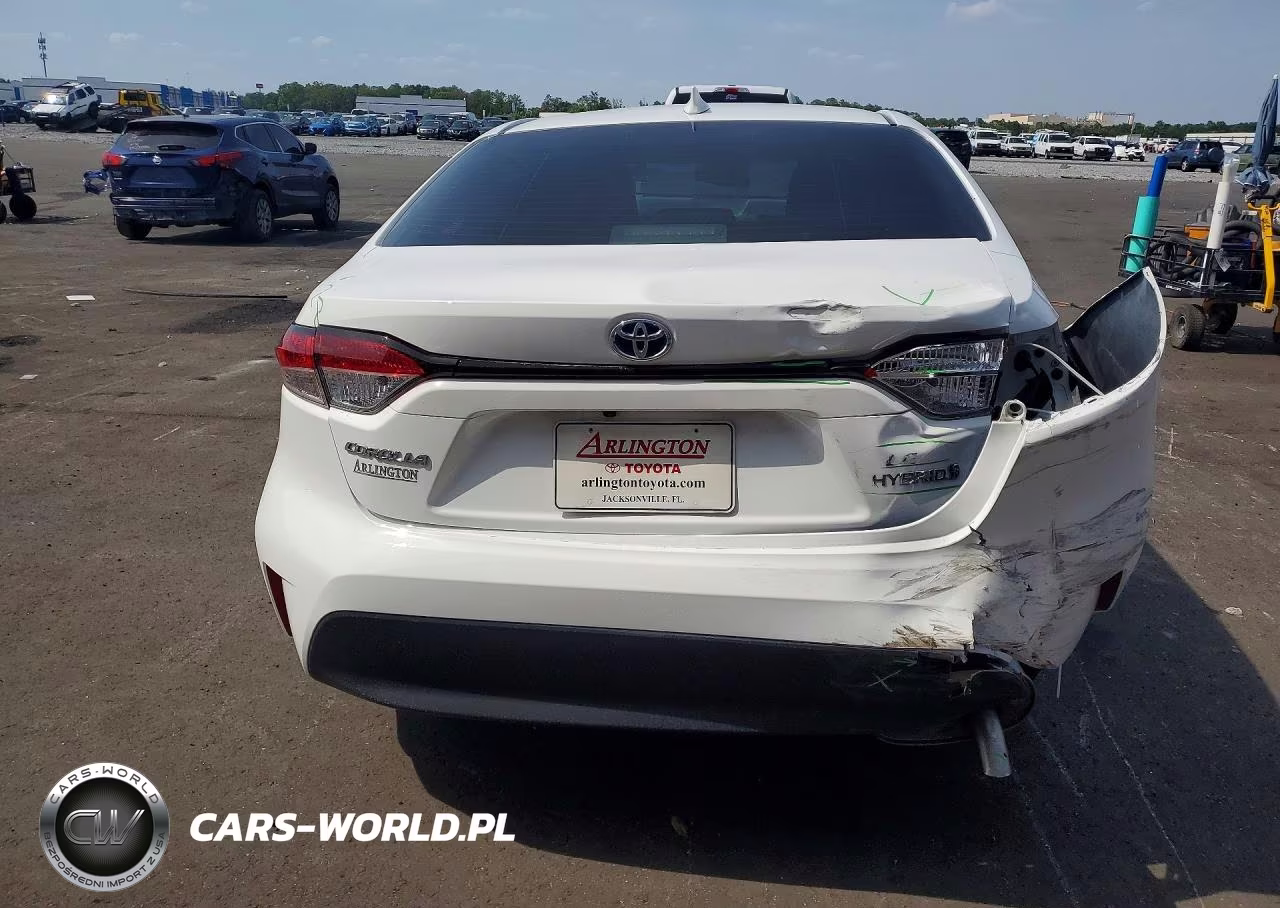 2024 Toyota Corolla Hybrid Le VIN:JTDBCMFE2R3040344 - 6