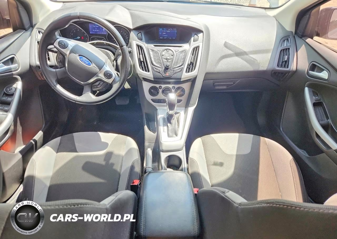 2012 Ford Focus Se VIN:1FAHP3K26CL463932 - 8