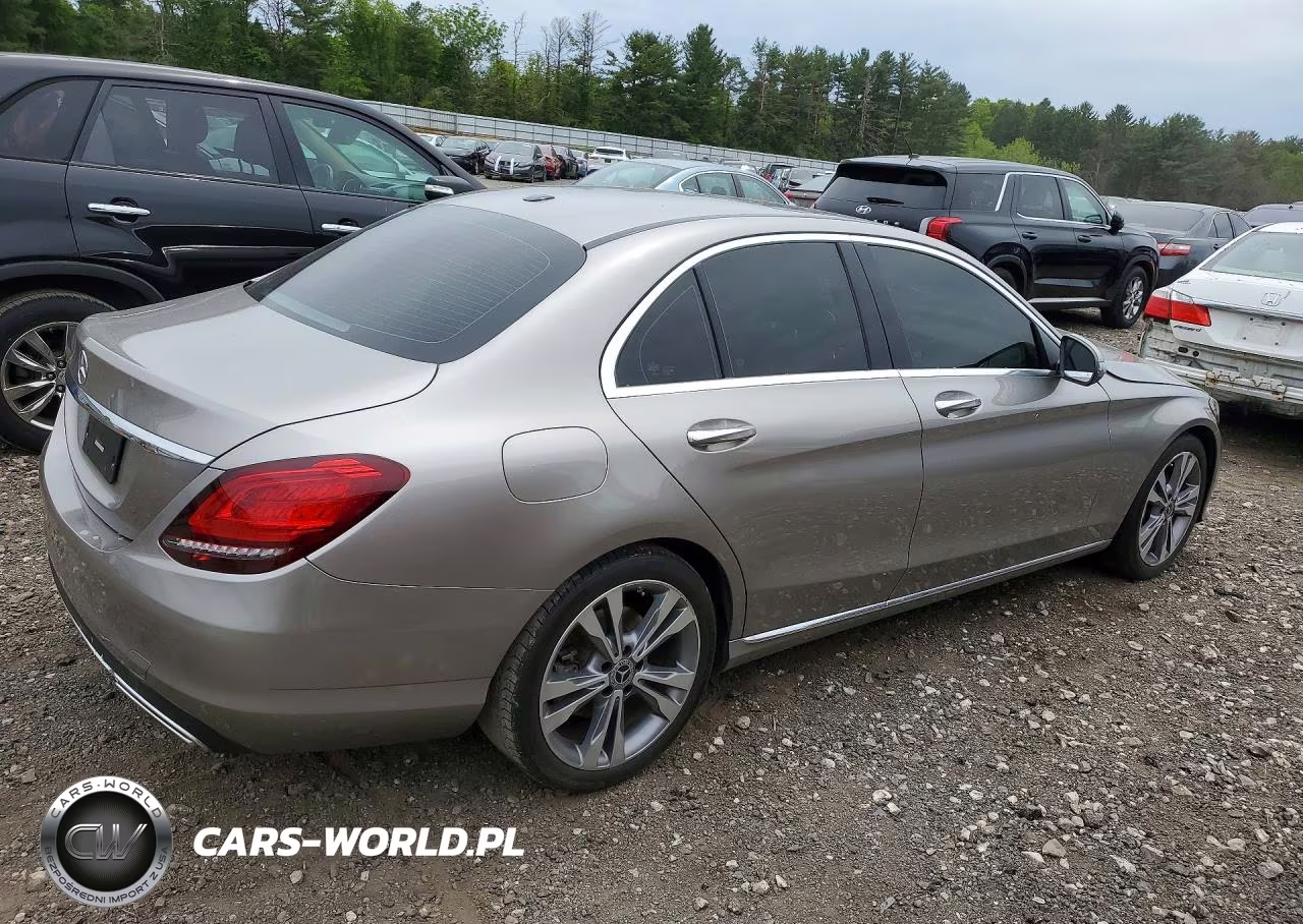 2019 Mercedes-Benz C VIN:55SWF8DB6KU289648 - 3