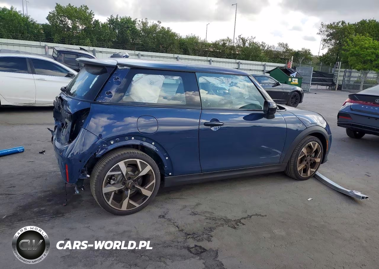 2026 Mini Cooper S VIN:WMW23GD06T2X74732 - 3