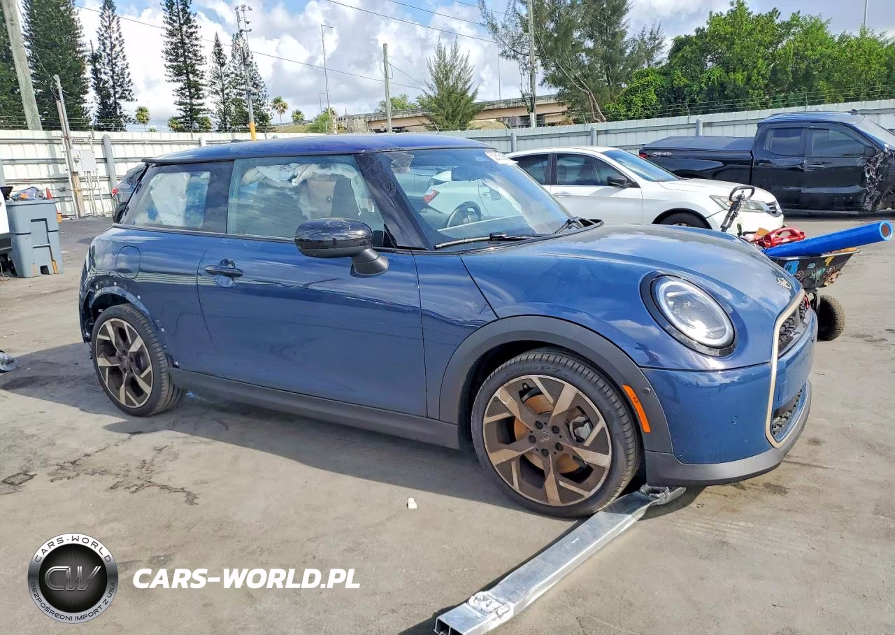 2026 Mini Cooper S VIN:WMW23GD06T2X74732 - 4