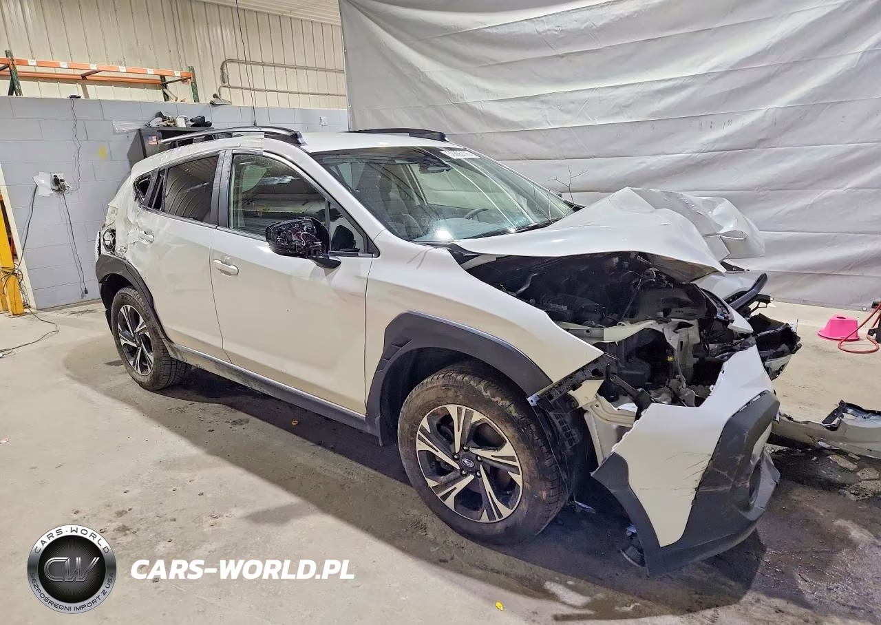 2025 Subaru Crosstrek Premium VIN:JF2GUHDC1S8225801 - 4