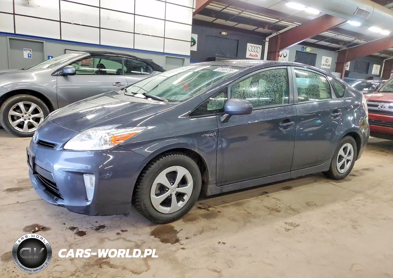 2015 Toyota Prius Three
