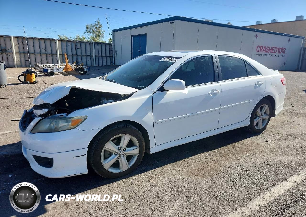 2011 Toyota Camry Se V6 – zdjęcie 1 z 12