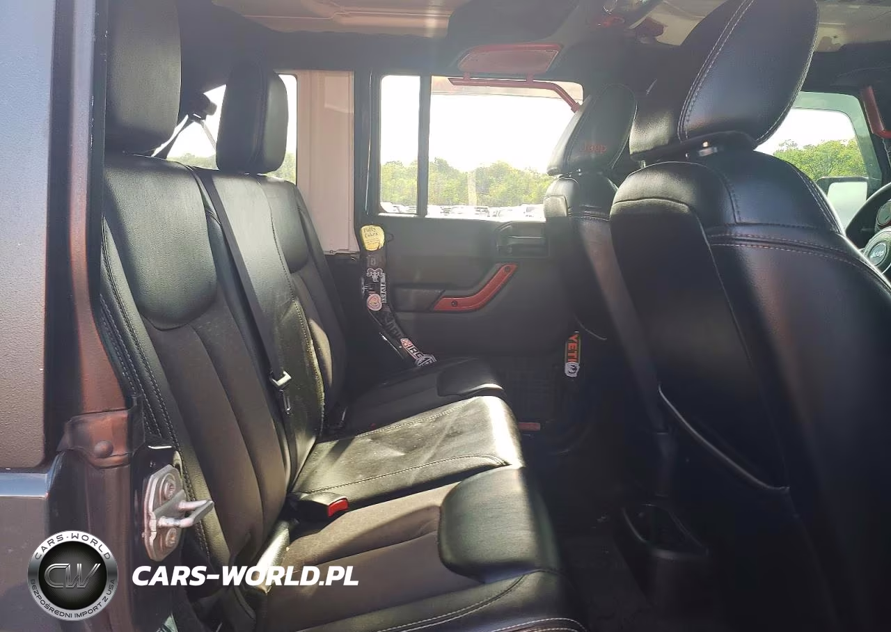 2017 Jeep Wrangler Unlimited Sport VIN:1C4BJWDG2HL590292 - 11