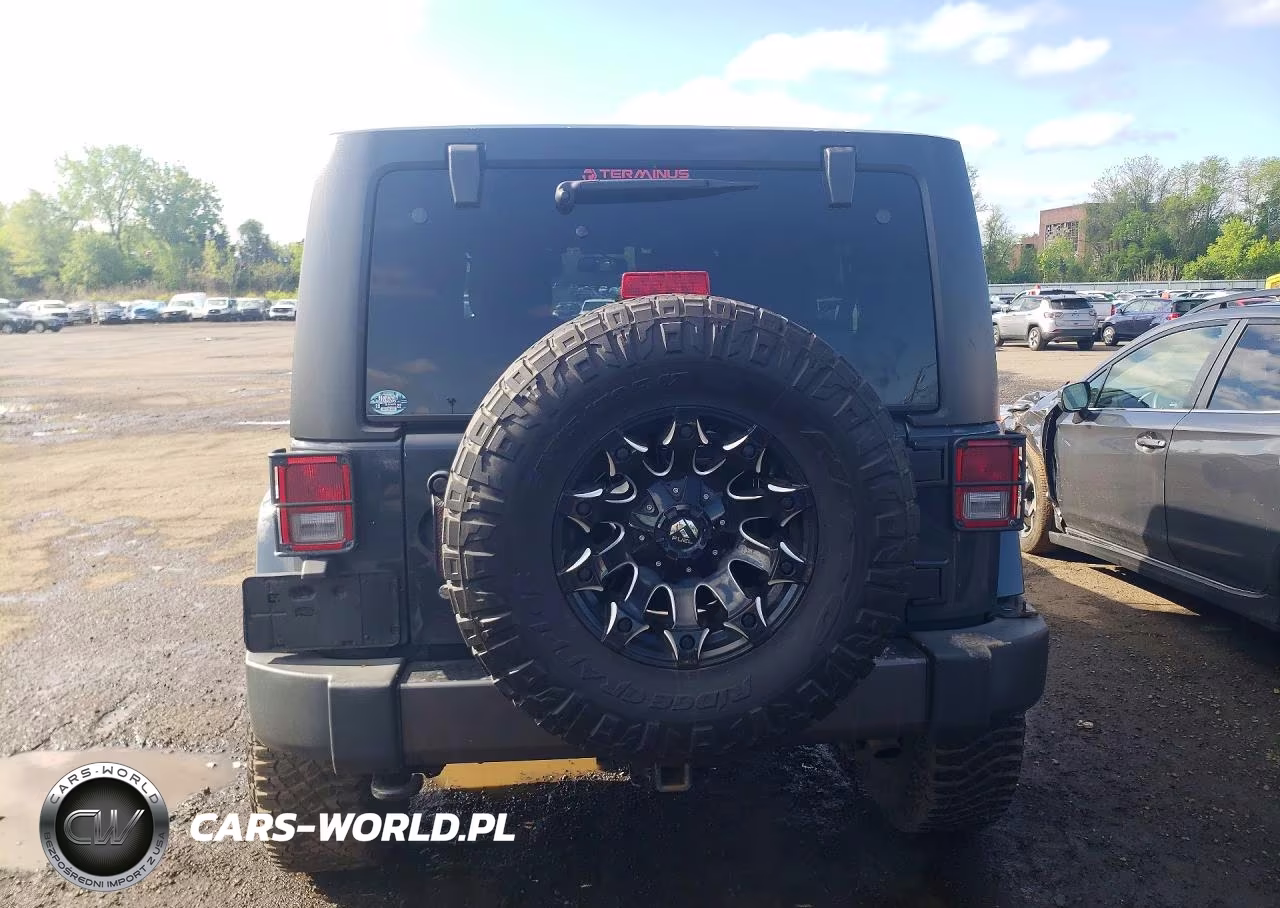 2017 Jeep Wrangler Unlimited Sport VIN:1C4BJWDG2HL590292 - 6