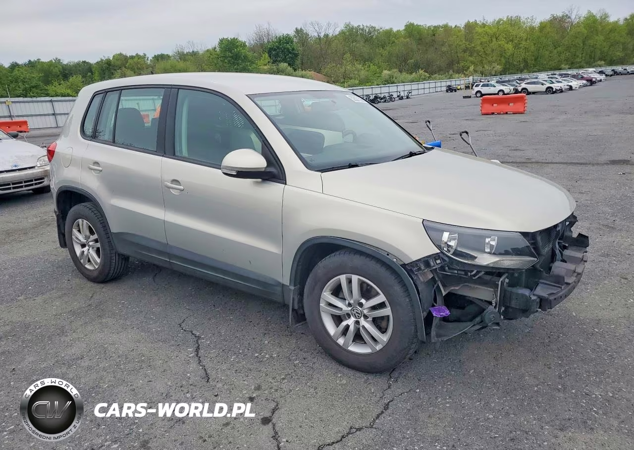 2013 Volkswagen Tiguan S VIN:WVGBV7AX3DW537815 - 4