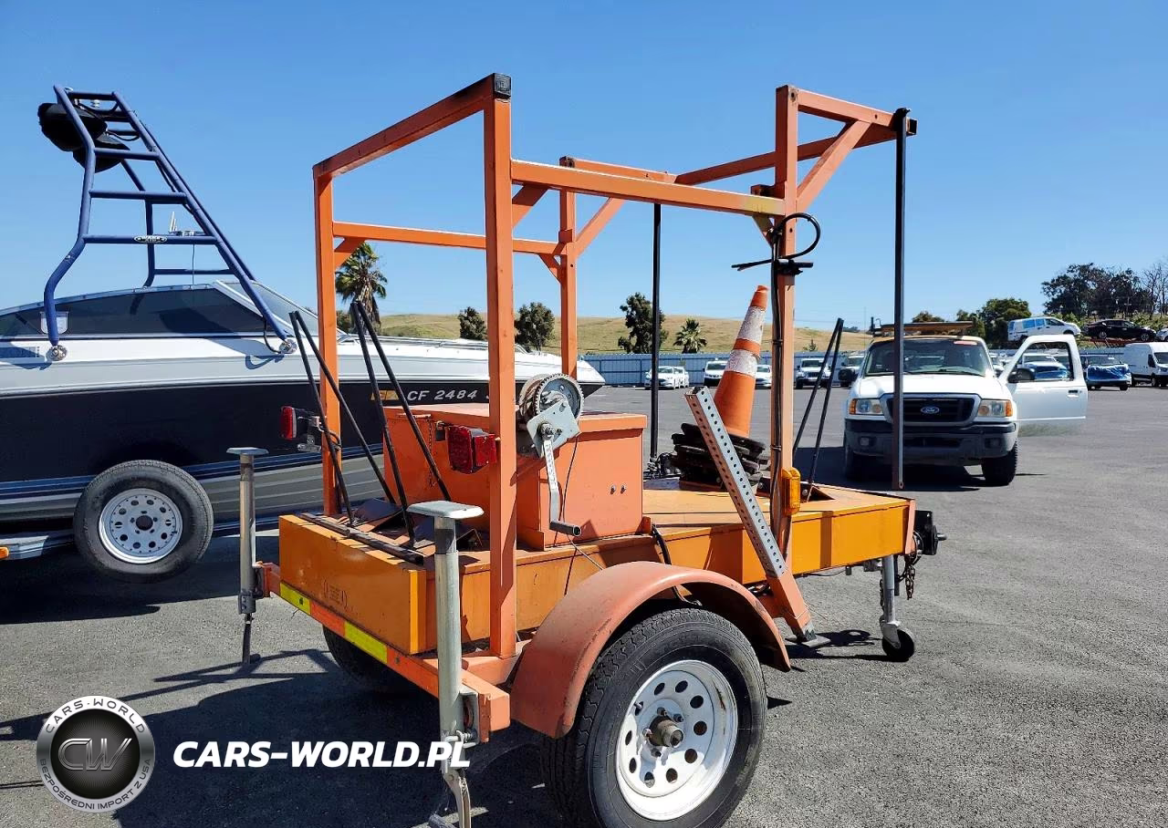 2014 Team Fenex Arrow Board Trailer VIN:1T9US0614ES054063 - 4