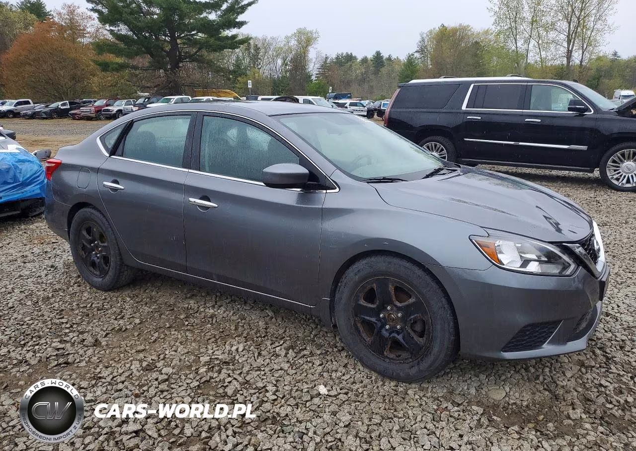 2018 Nissan Sentra Sv VIN:3N1AB7AP7JL622072 - 4