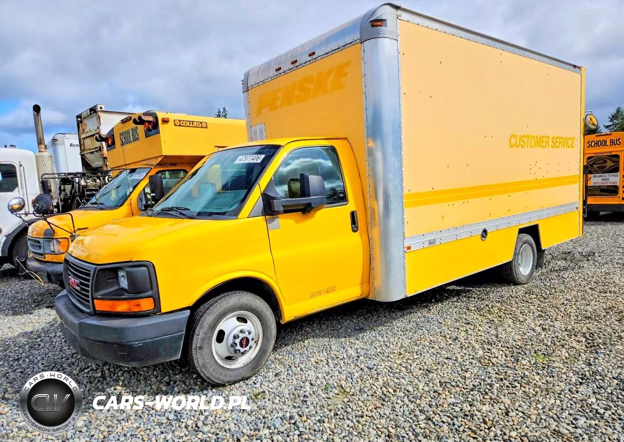 2011 GMC Savana Box Truck